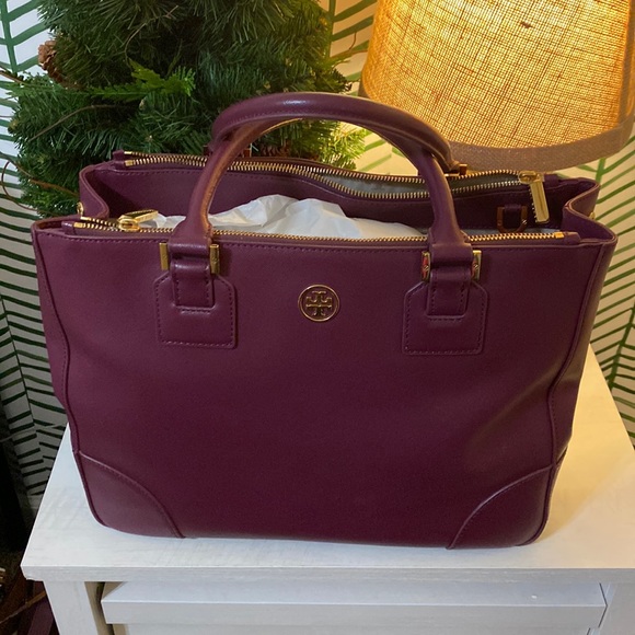Tory Burch Handbags - Tory Burch Purse